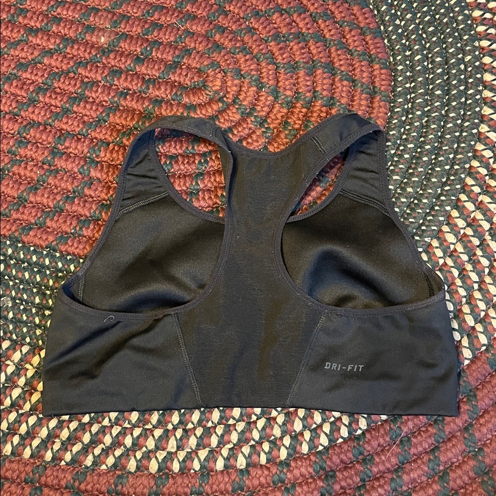 Nike Black Dri Fit Sports Bra size Medium - Picture 3 of 4